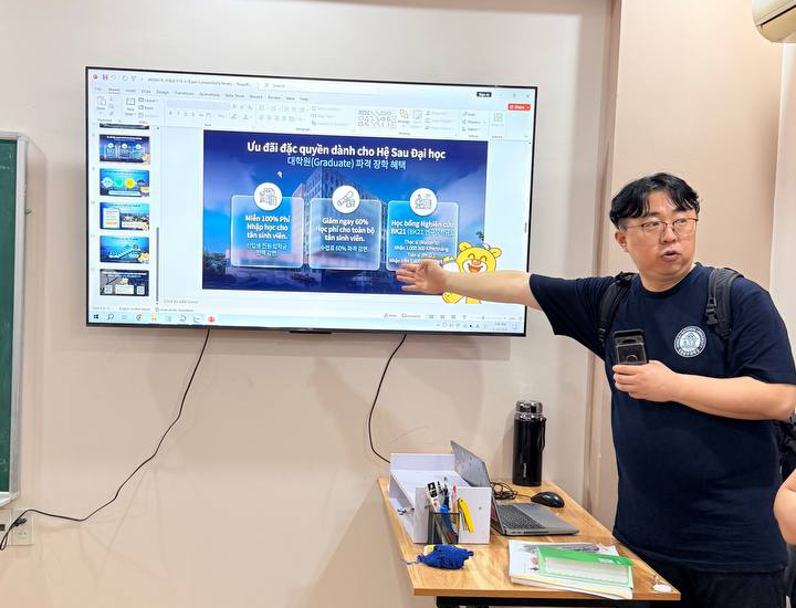 Trình chiếu PPT cho học sinh