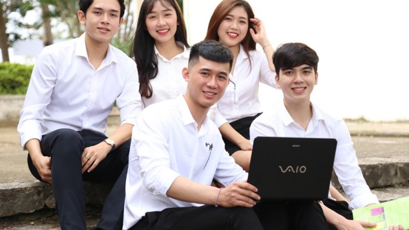Hỗ trợ sinh viên du học tự túc xuất sắc