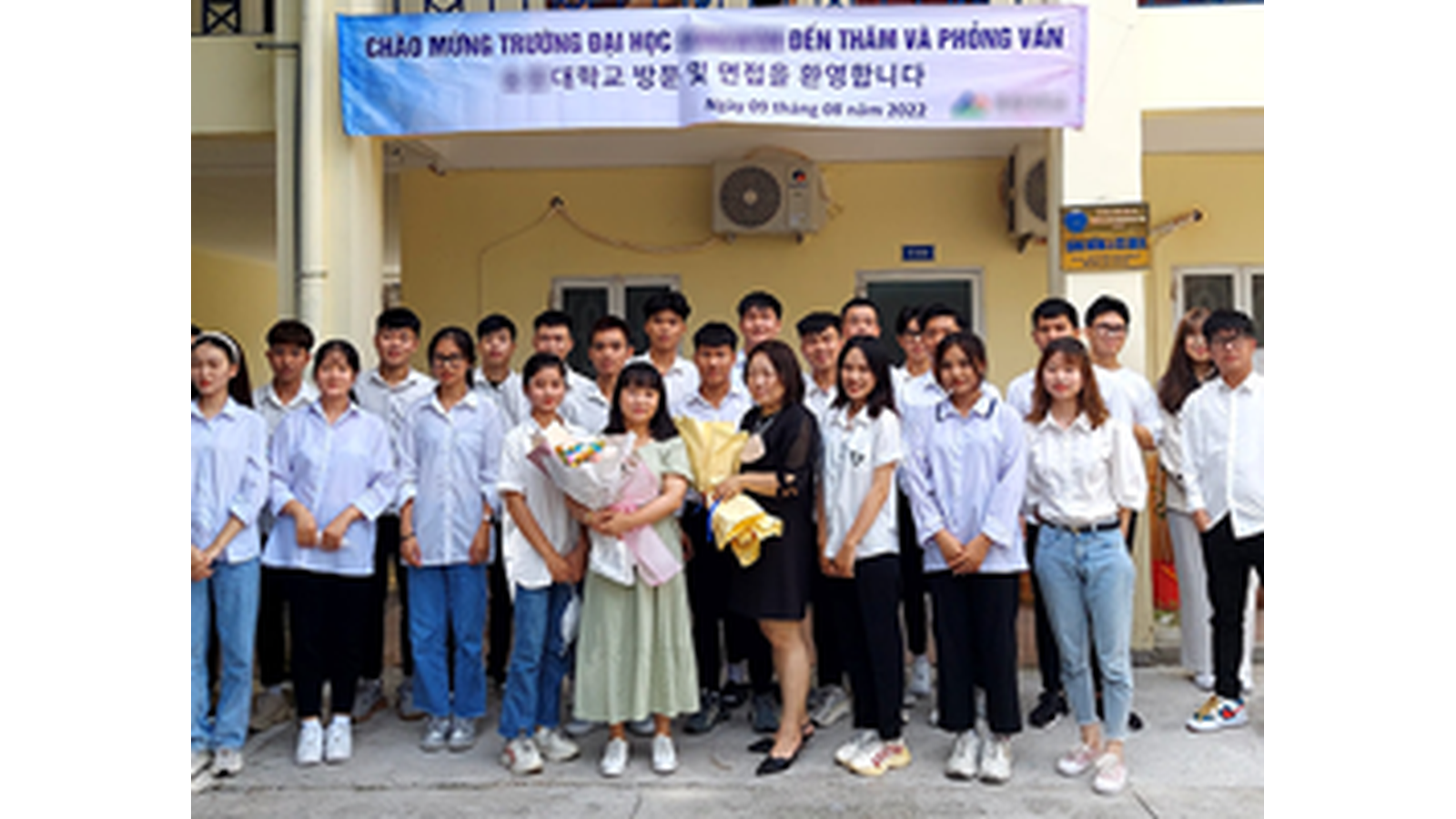 Phỏng vấn trực tiếp du học sinh kỳ 12-2022