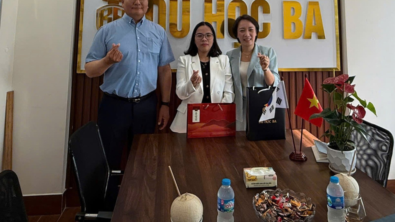 Đại Diện Đại Học Howon Thăm & Phỏng Vấn Trực Tiếp Tại Du Học BA