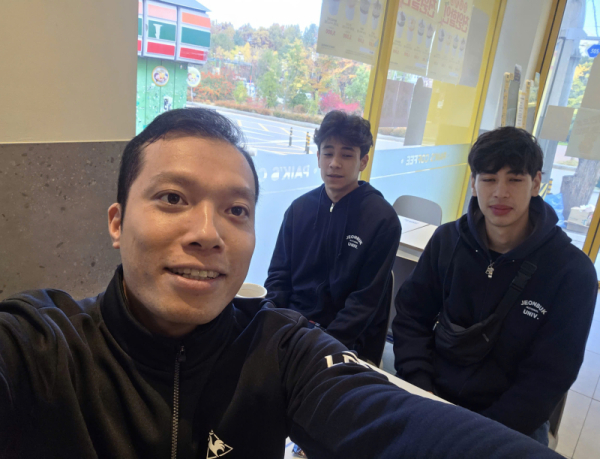 Du Học BA Tuyển Sinh 2 Anh Em Quốc Tịch Nga Vào ĐH Seoyeong (서영대학교)