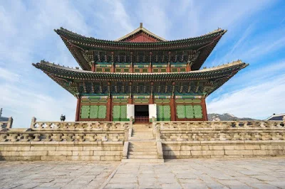 [Ngữ pháp] V는 편이다, A(으)ㄴ 편이다 Vào loại.., thuộc diện...